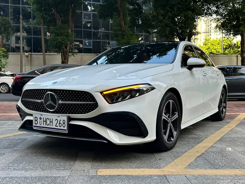 Mercedes-Benz A-Class Facelift A 200 L Fashion 2024