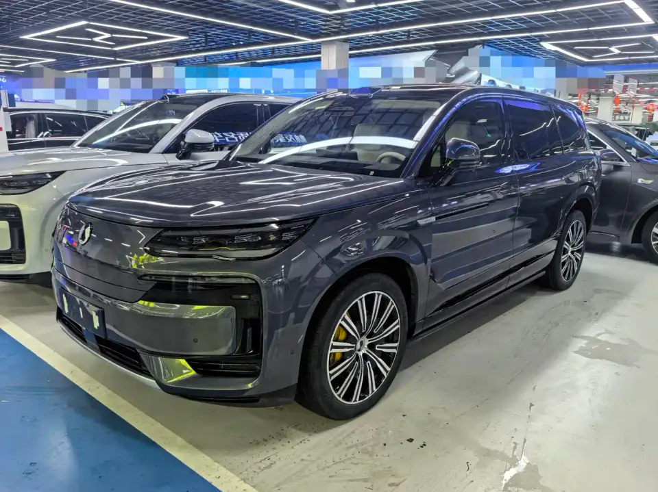 Denza N9 Flagship Model 2025
