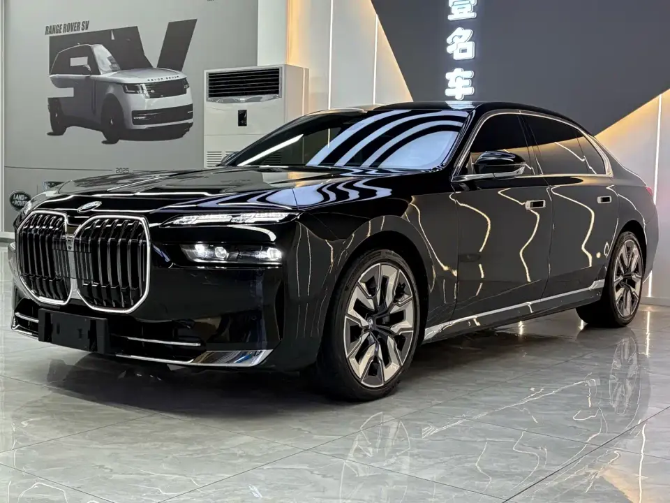 BMW 7 Series Model 740Li Premium Luxury Package 2024