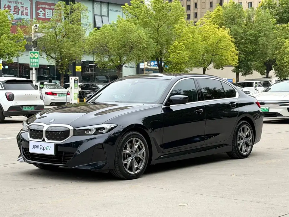 BMW i3 eDrive 35 L 2023