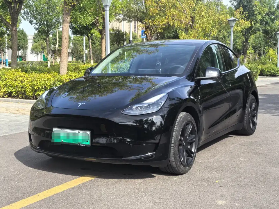 Tesla Model Y Facelift Rear-Wheel Drive Version 2023