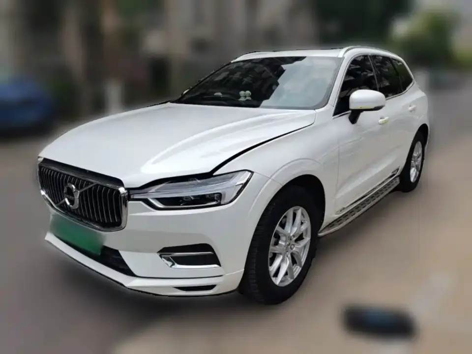 Volvo XC60 T5 AWD Momentum 2021