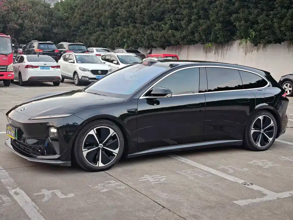 NIO ET5T Model 75kWh Touring 2023