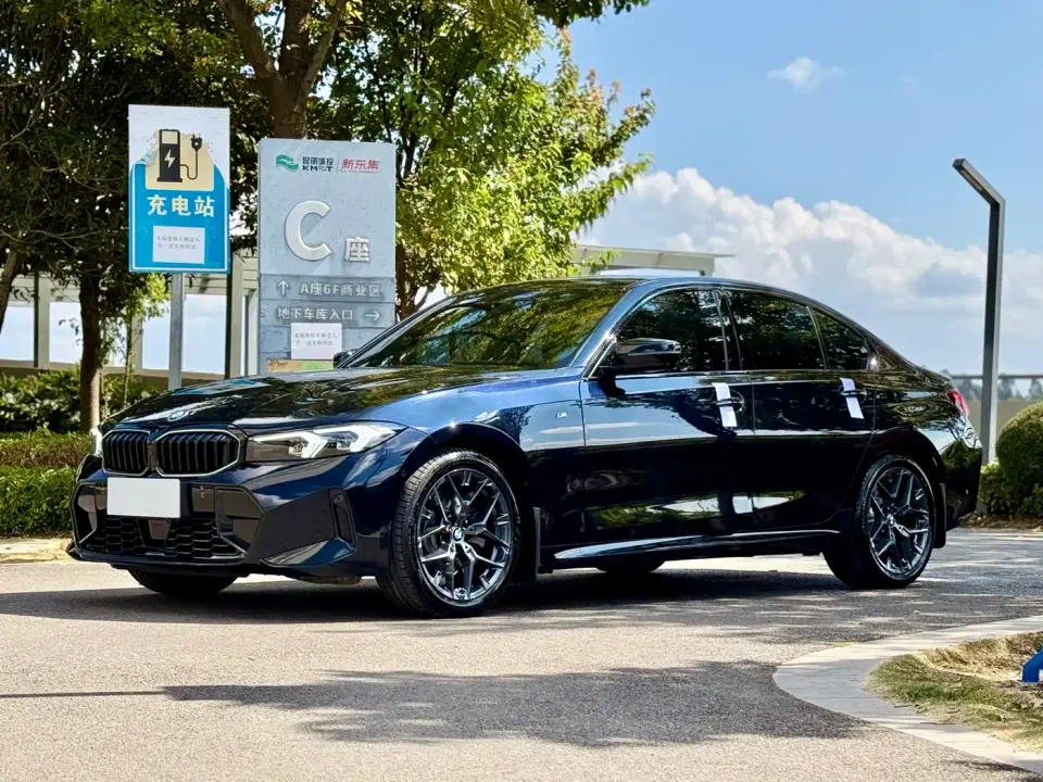 BMW 3 Series 330i M Sport Night Edition 2026