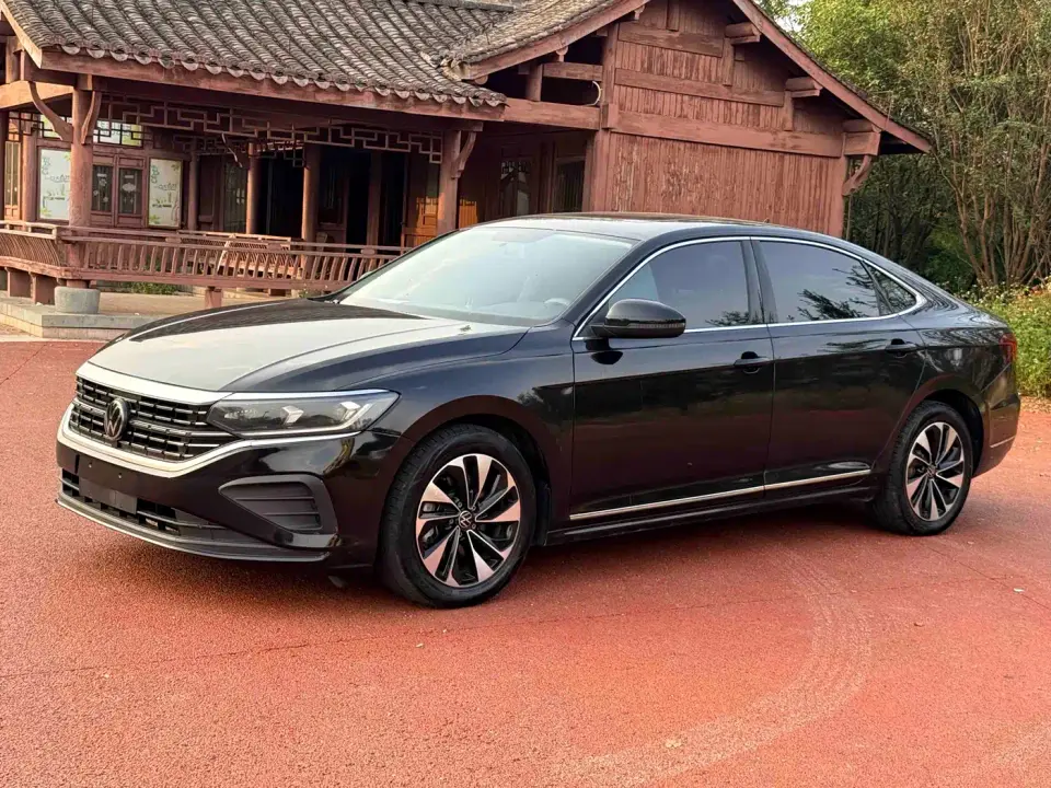 Volkswagen Passat 280TSI Business Edition 2025