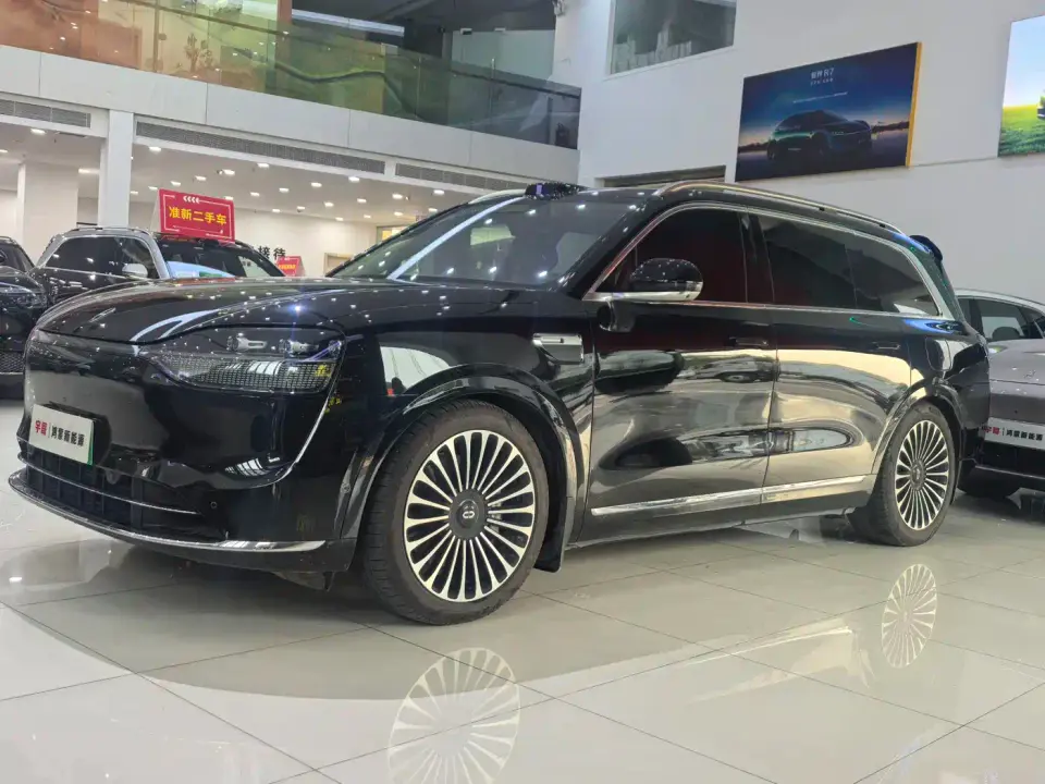 AITO Wenjie AITO M9 Extended Range Ultra 52kWh 5-Seater 2025