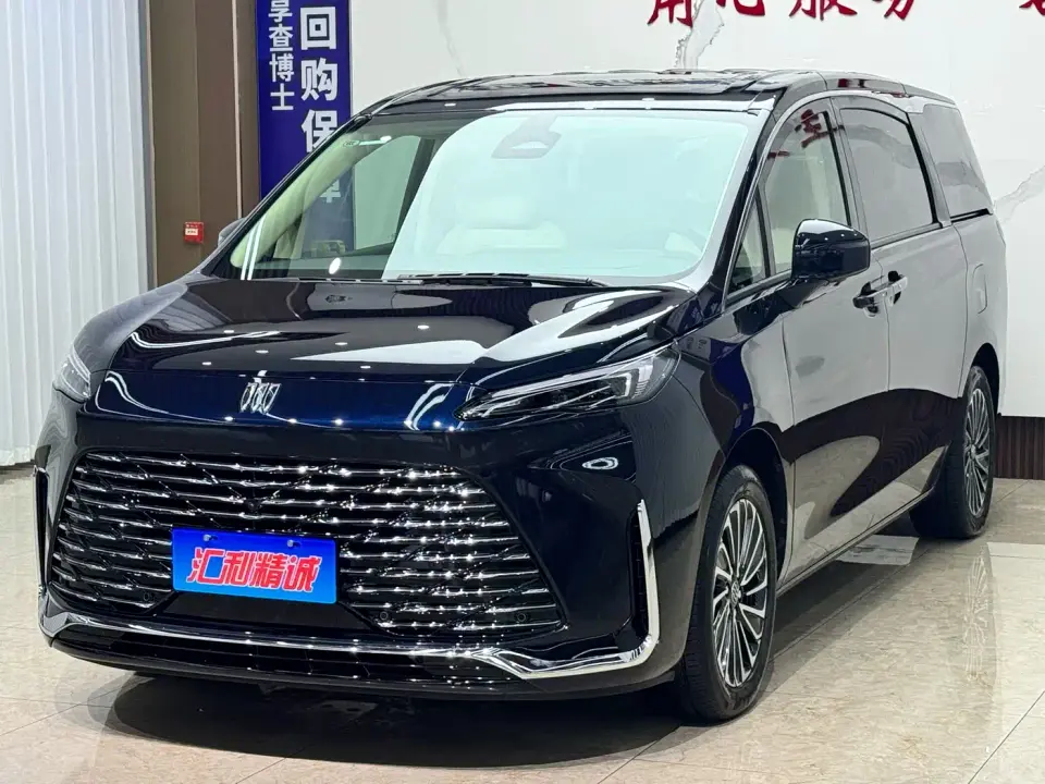 Buick GL8 New Energy Land Honor Premium Edition 7-Seater 2025