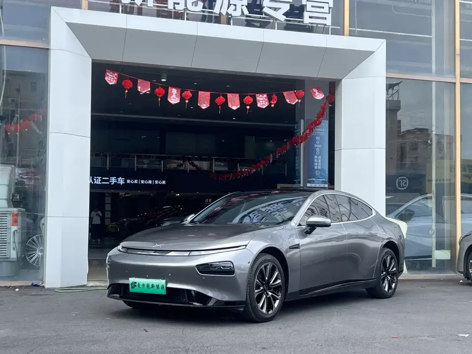 XPeng P7 Model 586E 2021