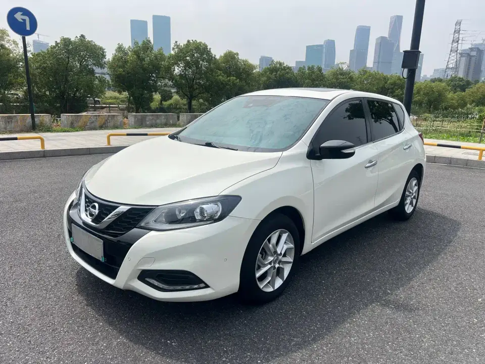 Nissan Tiida 1.6L CVT Smart Drive Edition 2025