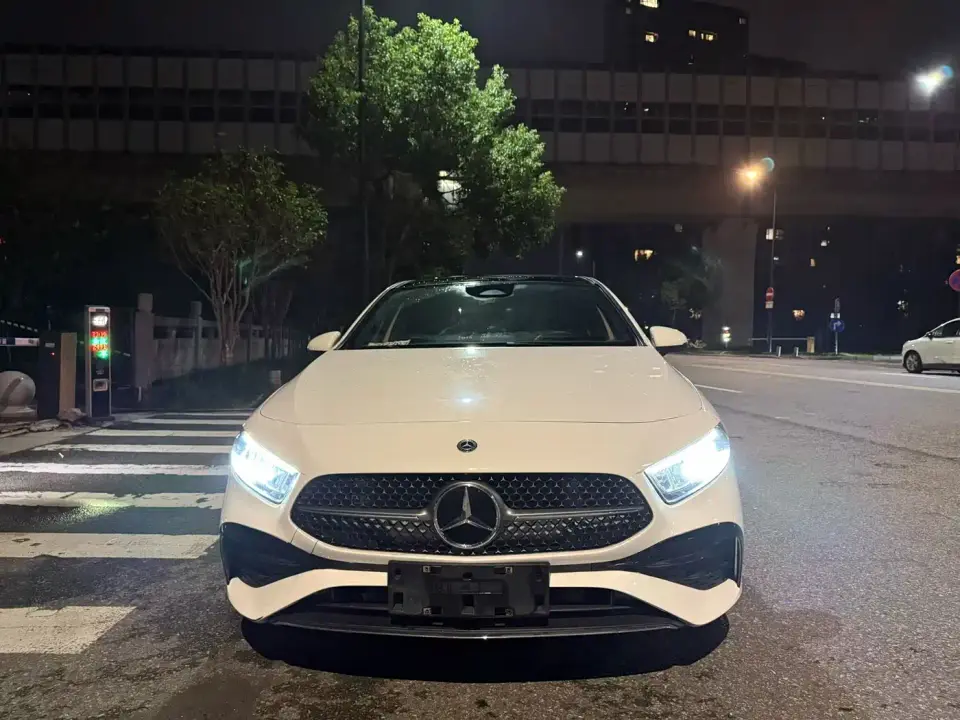 Mercedes-Benz A-Class A 200 L Fashion 2023