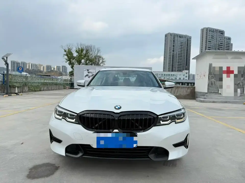 BMW 3 Series 320i Sport Package 2021