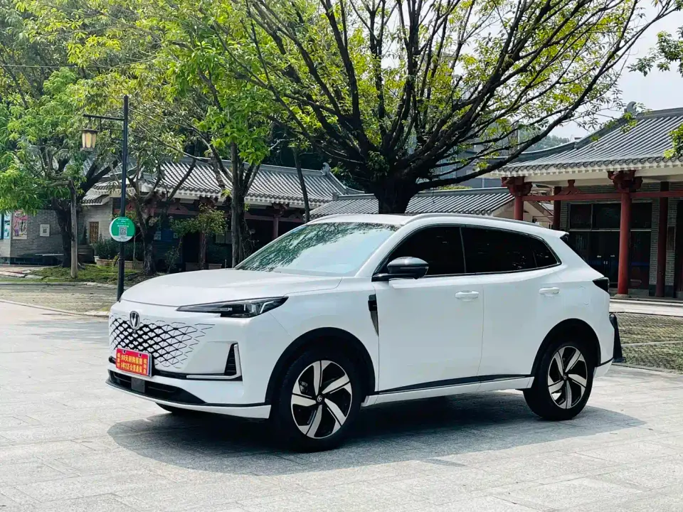 Changan CS55 PLUS 3rd Generation 1.5T DCT Premium 2024