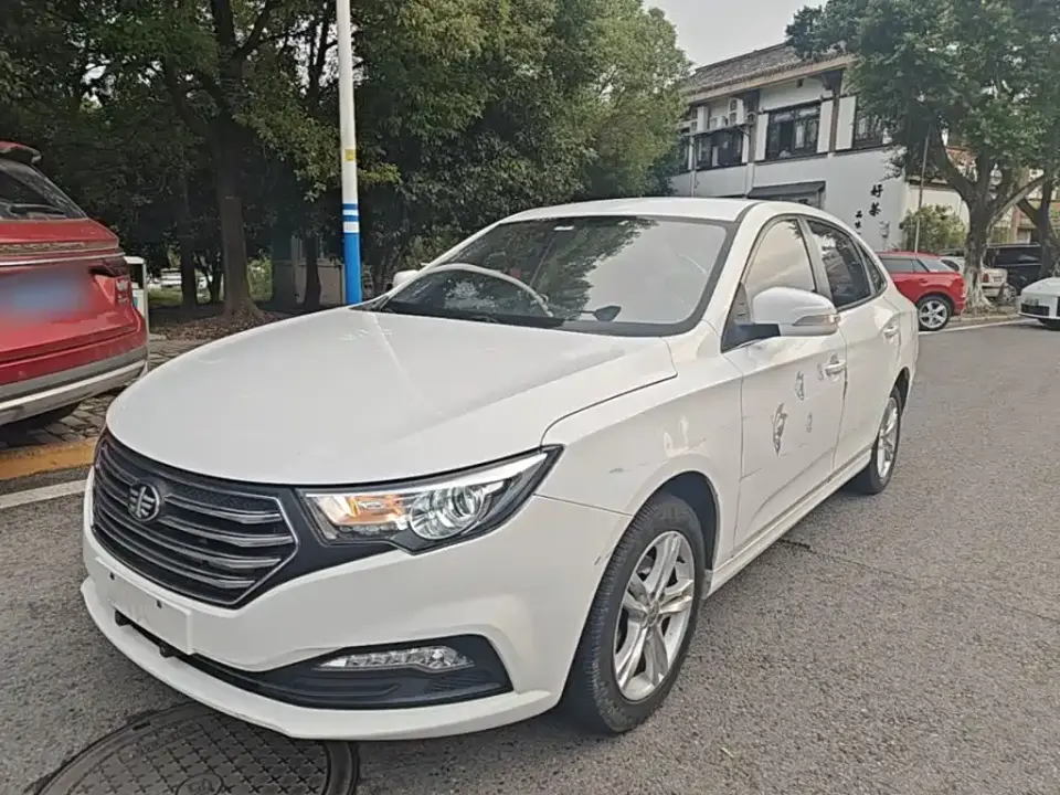 Besturn B30 1.6L Automatic Comfort 2019