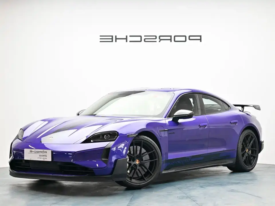 Porsche Taycan Taycan Turbo GT with Weissach Package 2025