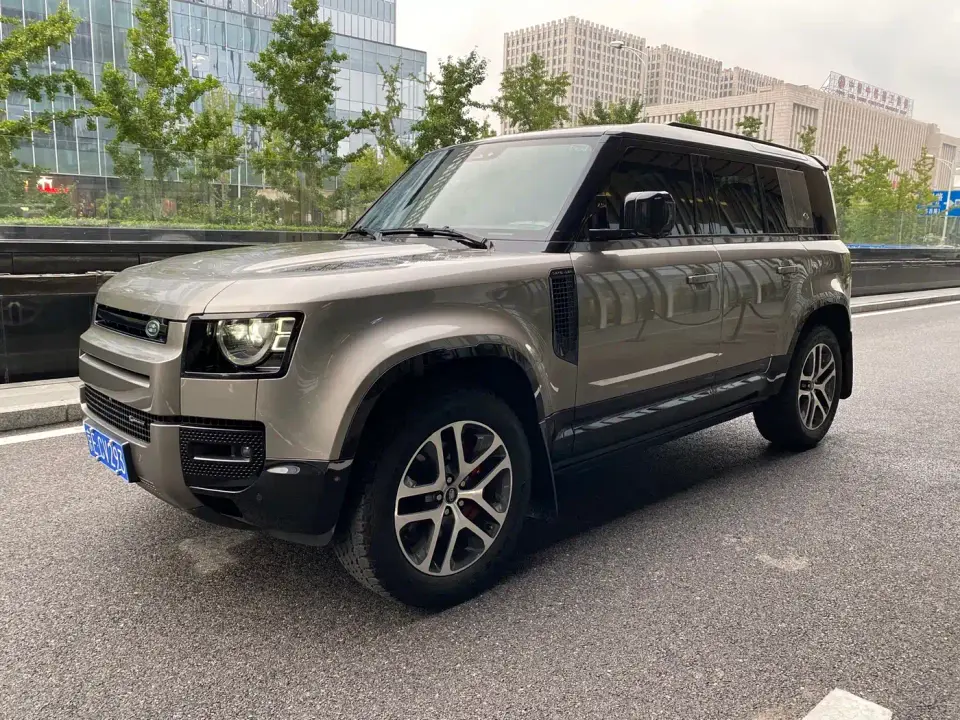 Land Rover Defender 110 P400 X-DYNAMIC HSE 2021