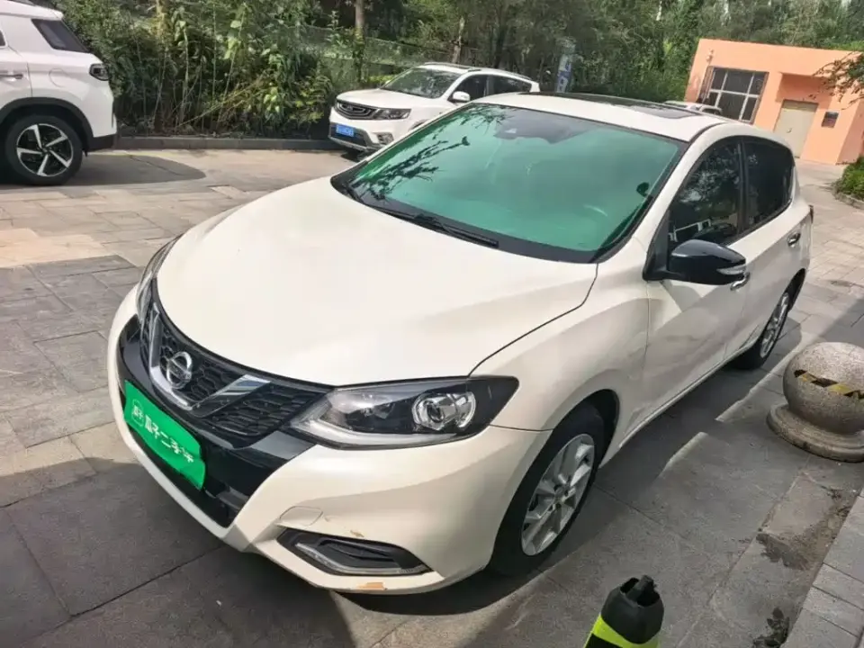 Nissan Tiida 1.6L CVT Cool Edition 2022