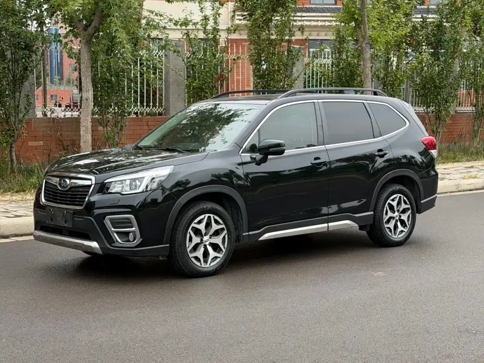 Subaru Forester 2.0i Luxury Edition 2020