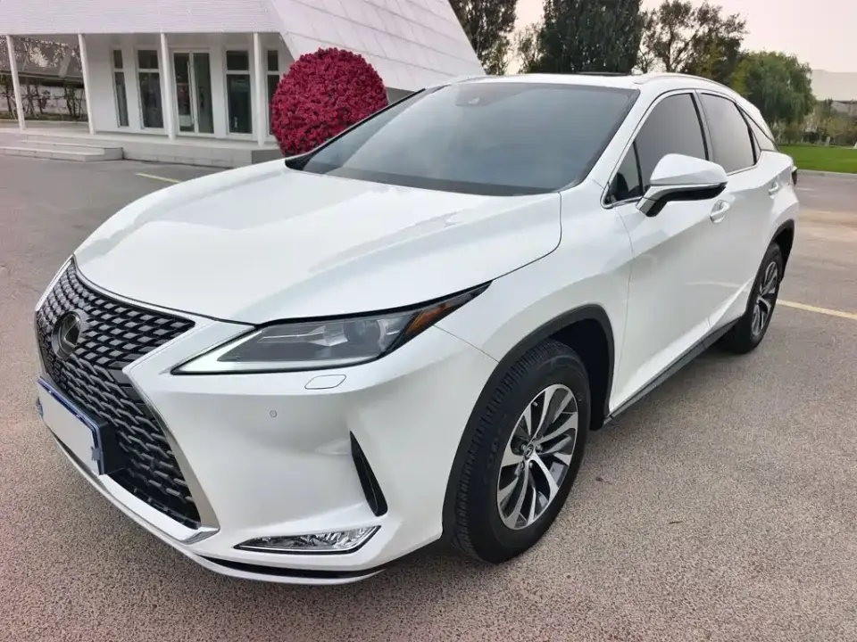 Lexus RX Facelift 300 2WD Comfort Edition 2020
