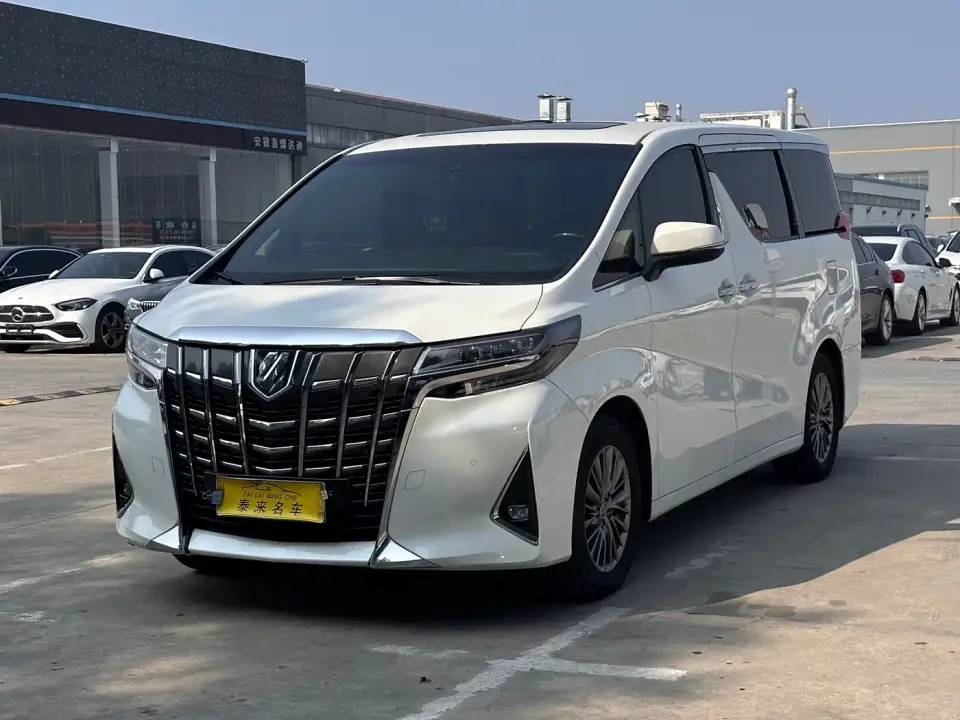Toyota Alphard Hybrid 2.5L Premium 2022