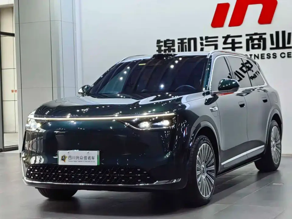 AITO Wenjie AITO M8 Extended Range Max 37kWh 5-Seater 2025