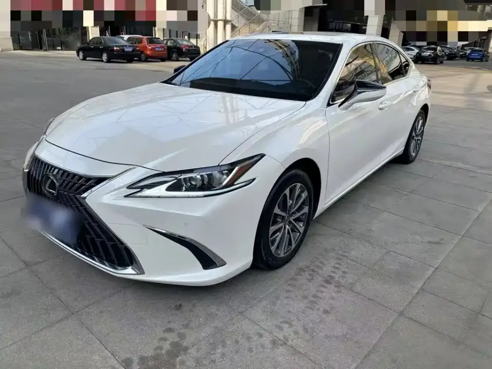 Lexus ES 260 Excellence 2024