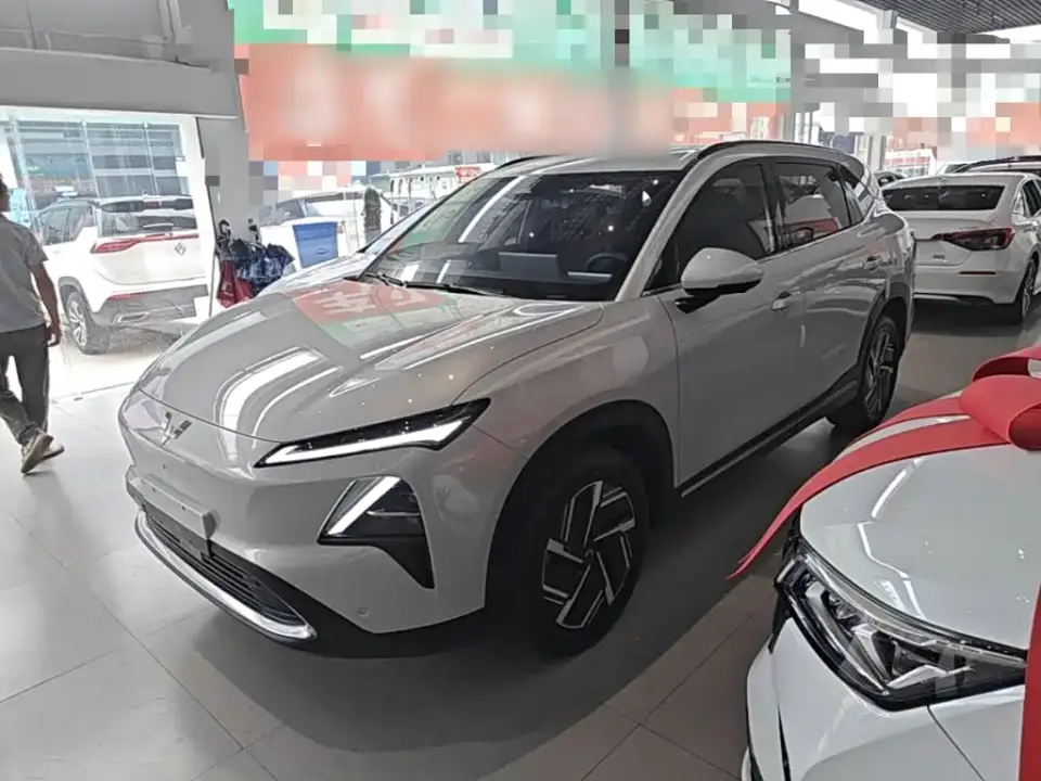 Wuling Motors Wuling Xingguang S 130km Flagship Model 2024