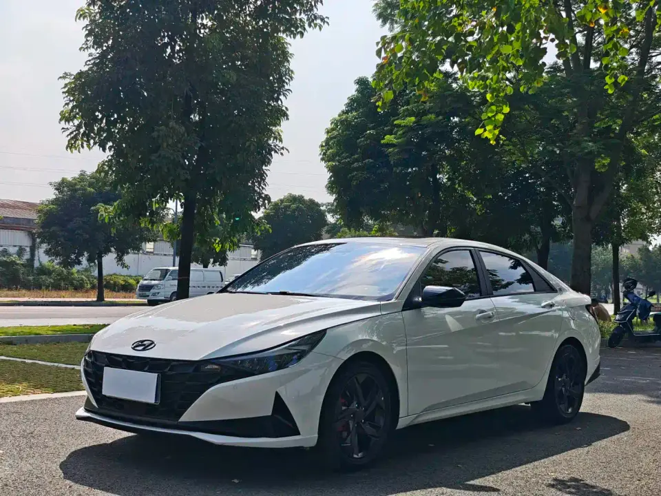 Hyundai Elantra 1.5L CVT 20th Anniversary Edition 2023