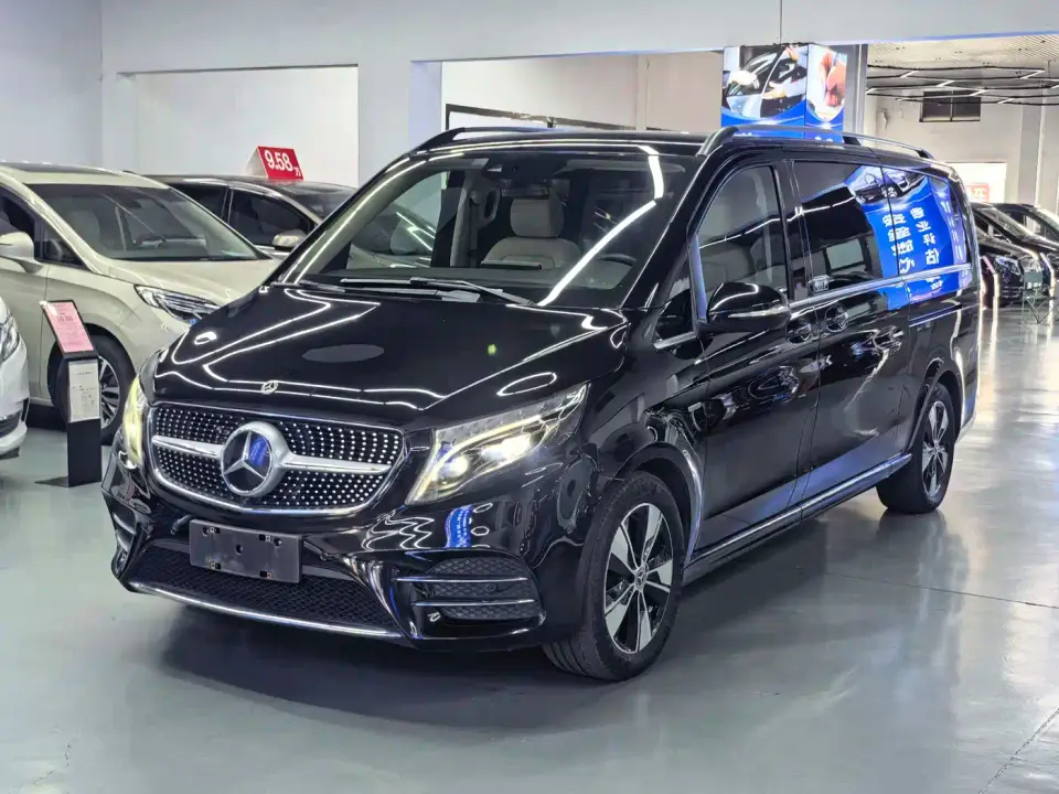 Mercedes-Benz V-Class Model V 260 L Long Wheelbase Luxury 2021