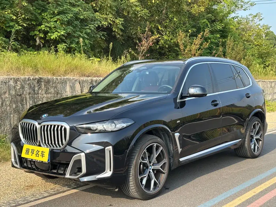 BMW X5 xDrive 30Li Premium M Sport Package 2025