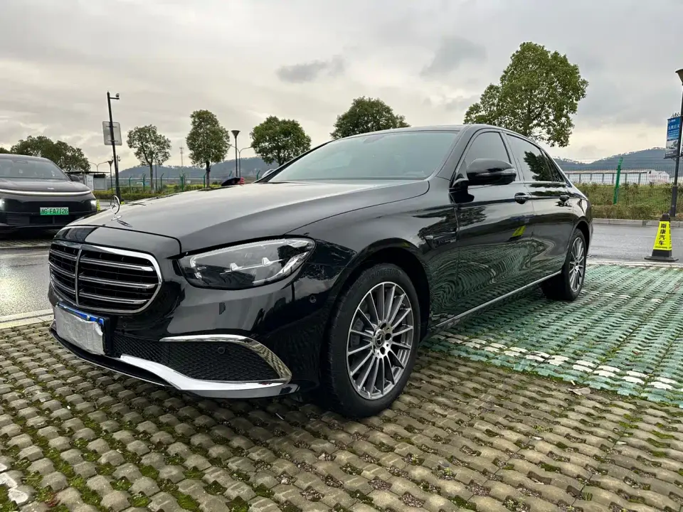 Mercedes-Benz E-Class E 260 L 2023