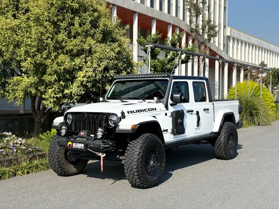 Jeep Gladiator 3.6L Overland 2023
