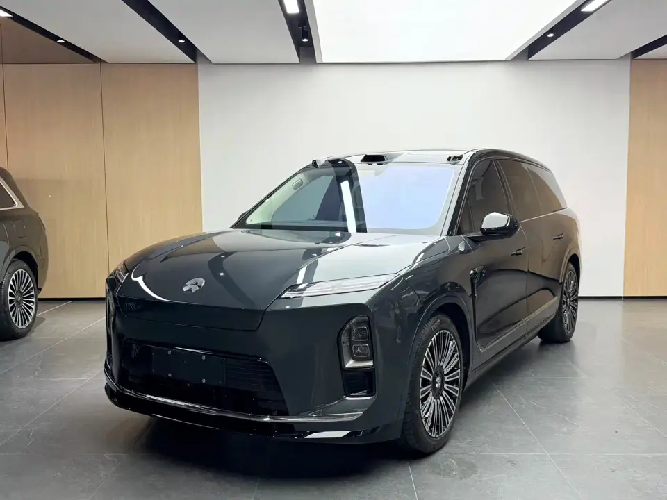 NIO ES8 Model 6-Seat Executive Luxury Edition 2025