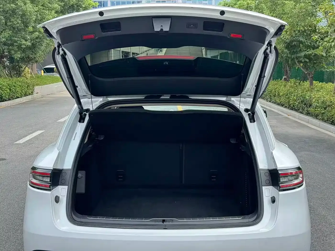 AITO Wenjie AITO M5 Extended Range RWD Smart Drive Edition 2023 — фото 23
