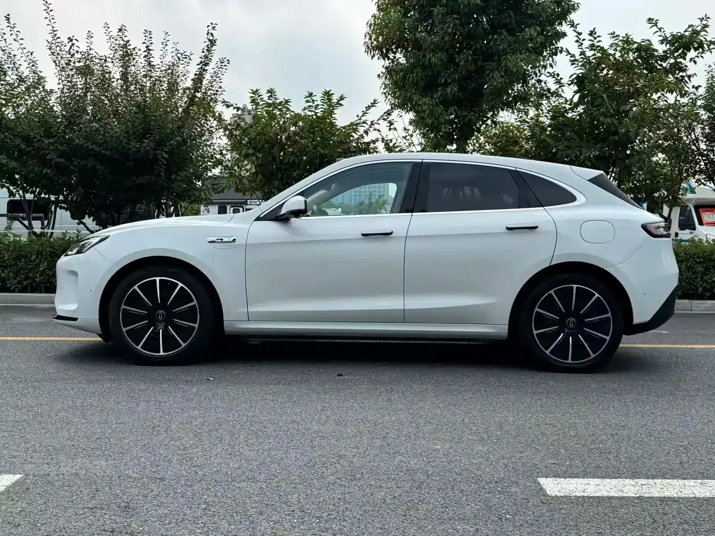 AITO Wenjie AITO M5 Extended Range RWD Smart Drive Edition 2023 — фото 7