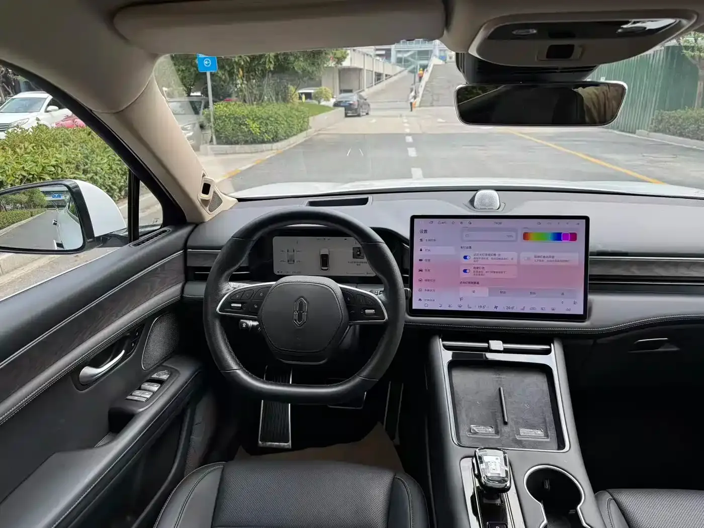 AITO Wenjie AITO M5 Extended Range RWD Smart Drive Edition 2023 — фото 10