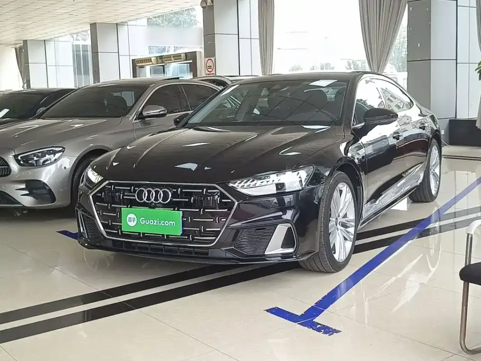 Audi A7L 45 TFSI quattro Premium Luxury 2025