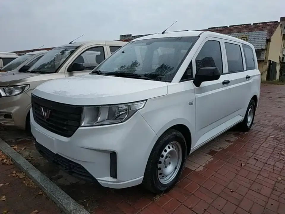 Wuling Motors Wuling Hongguang PLUS 1.5L Manual Standard 7-seater 2023