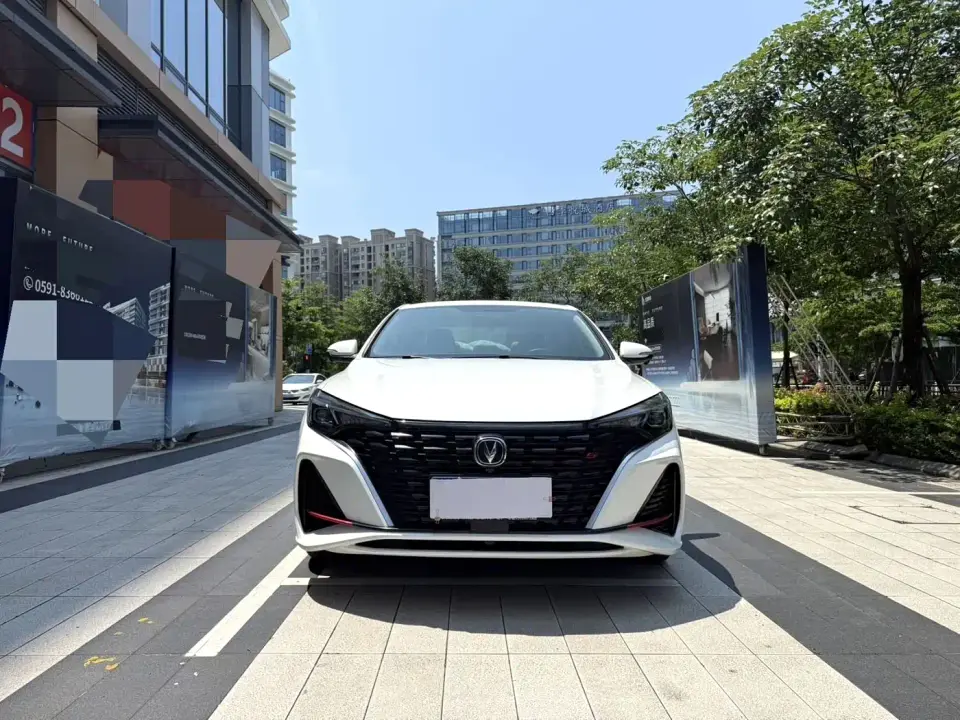 Changan Eado PLUS Blue Whale NE 1.4T GDI DCT Premium Edition 2023