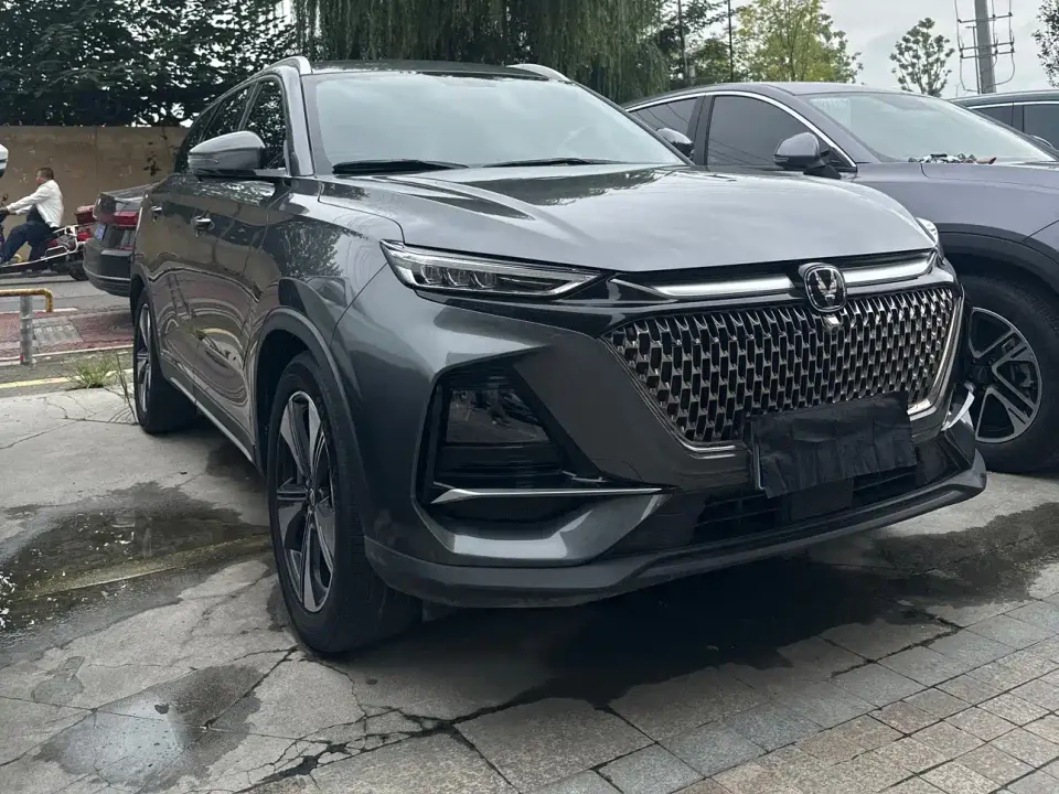 Changan X7 PLUS 1.5T Automatic Premium 7-Seater 2025