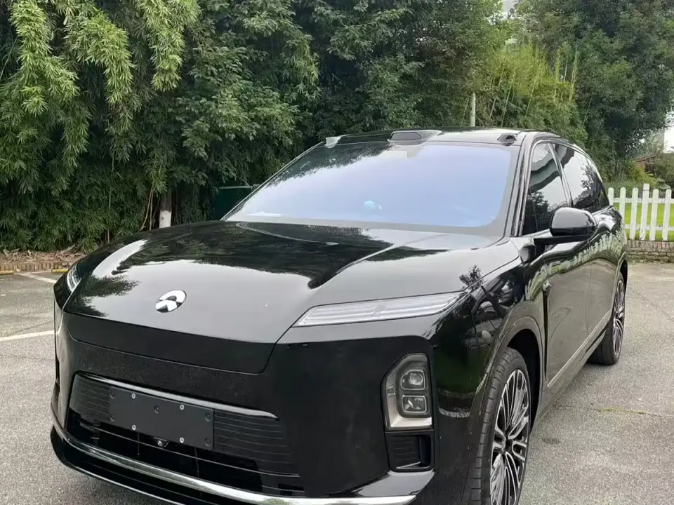 NIO ES8 Base Model 2025