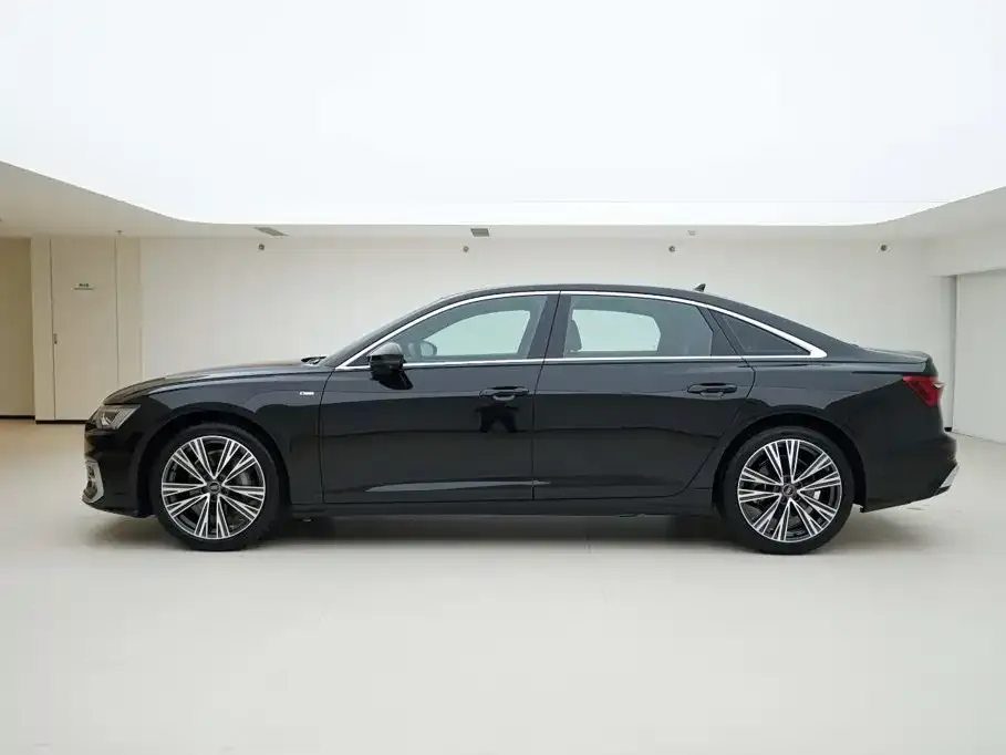 Audi A6L 45 TFSI quattro Premium Dynamic 2023 — фото 2