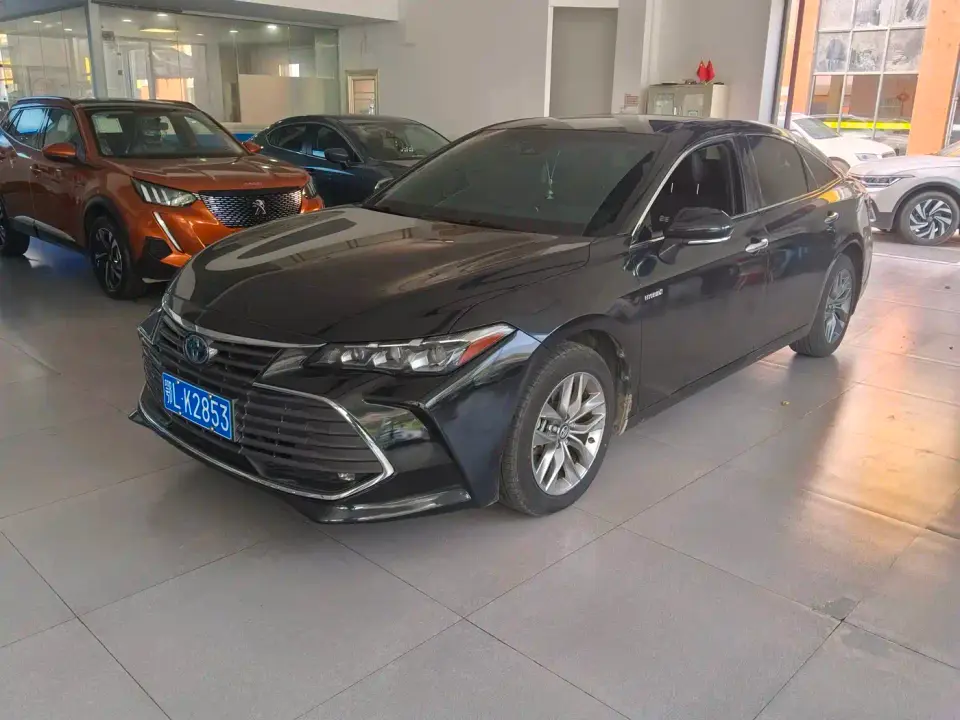 Toyota Avalon Hybrid 2.5L Luxury Edition 2022