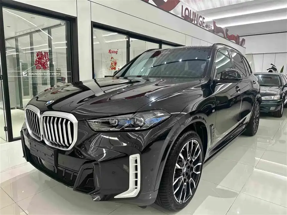 BMW X5 xDrive 40Li M Sport Package 2025