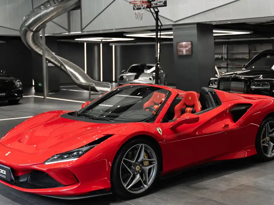 Ferrari F8 Spider 3.9T V8 2022