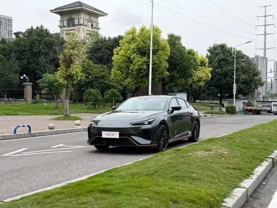 Changan UNI-V 2.0T Sport Version 2025