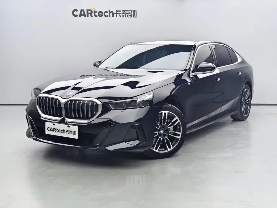 BMW 5 Series Model Year Facelift 530Li Leading M Sport Package 2026