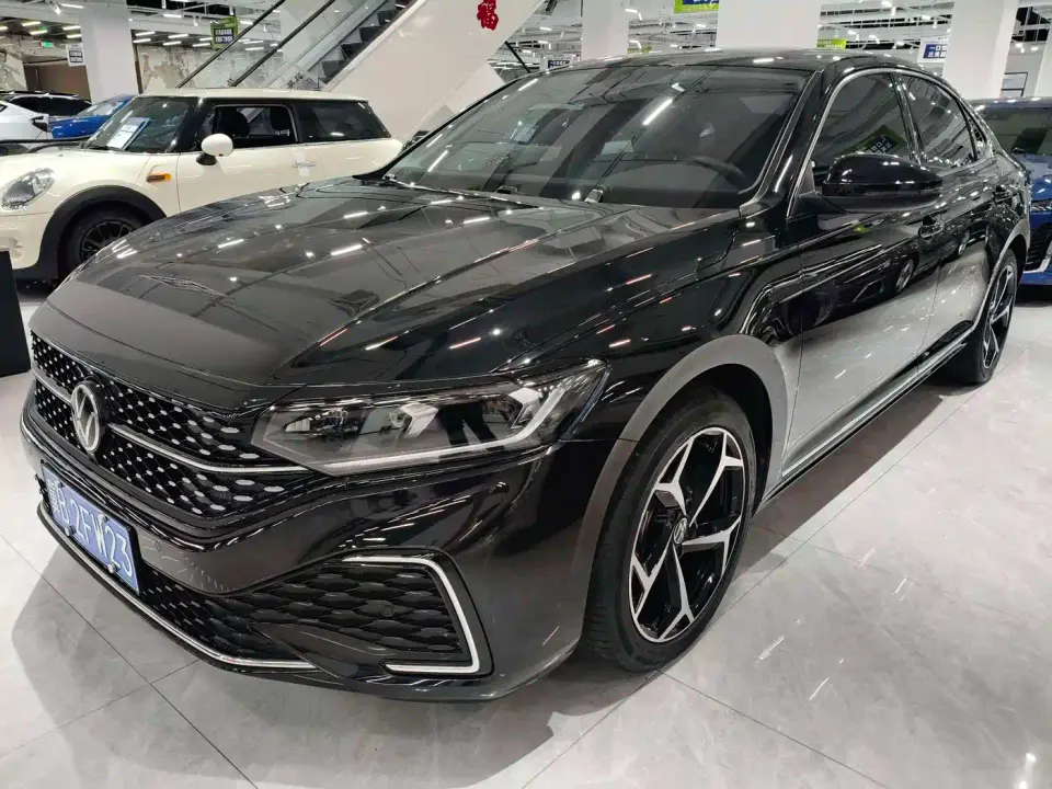 Volkswagen Passat 380TSI Starlight Dragon Soaring Edition 2025