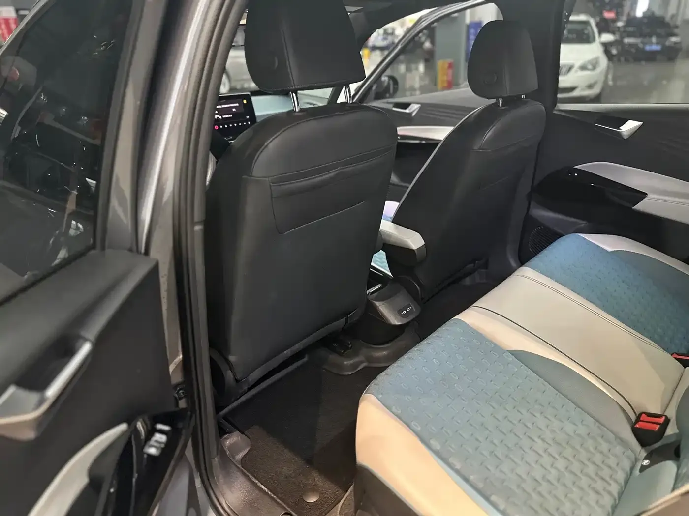 Volkswagen ID.3 Pro Ultimate Smart Edition 2021 — фото 11