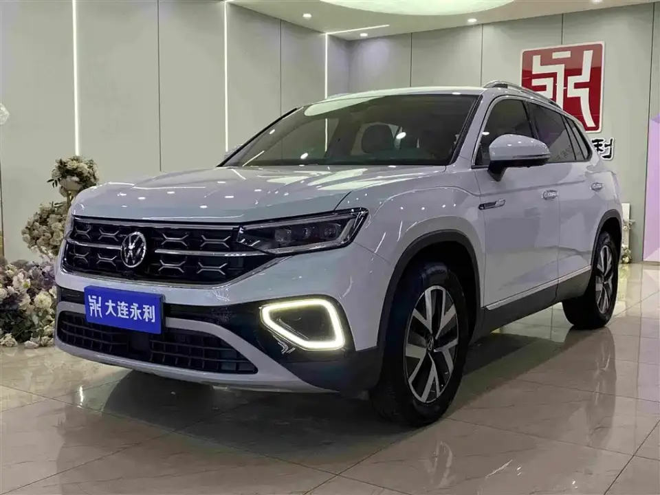 Volkswagen Tayron 330TSI 2WD Luxury Plus Advanced 2025