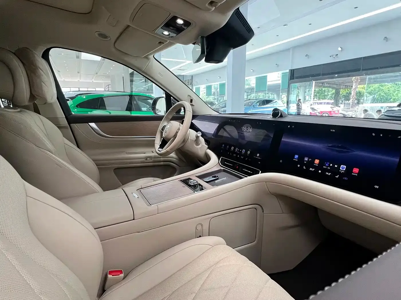 AITO Wenjie AITO M9 Range Extender Max Edition 42kWh 6-seater 2024 — фото 15